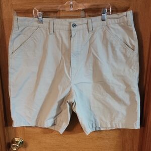 Men's Faded Glory tan cargo shorts size 44